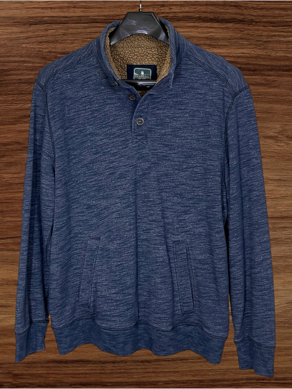 G.H. Bass & Co. Men’s Blue Henley Pullover Sherpa-lined Collar. Size XL